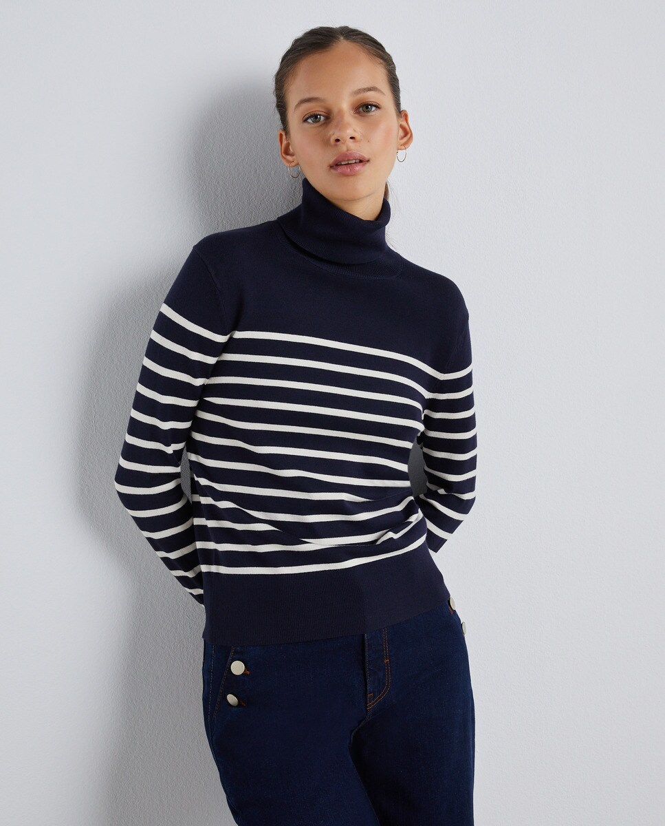 Pull fin à col roulé