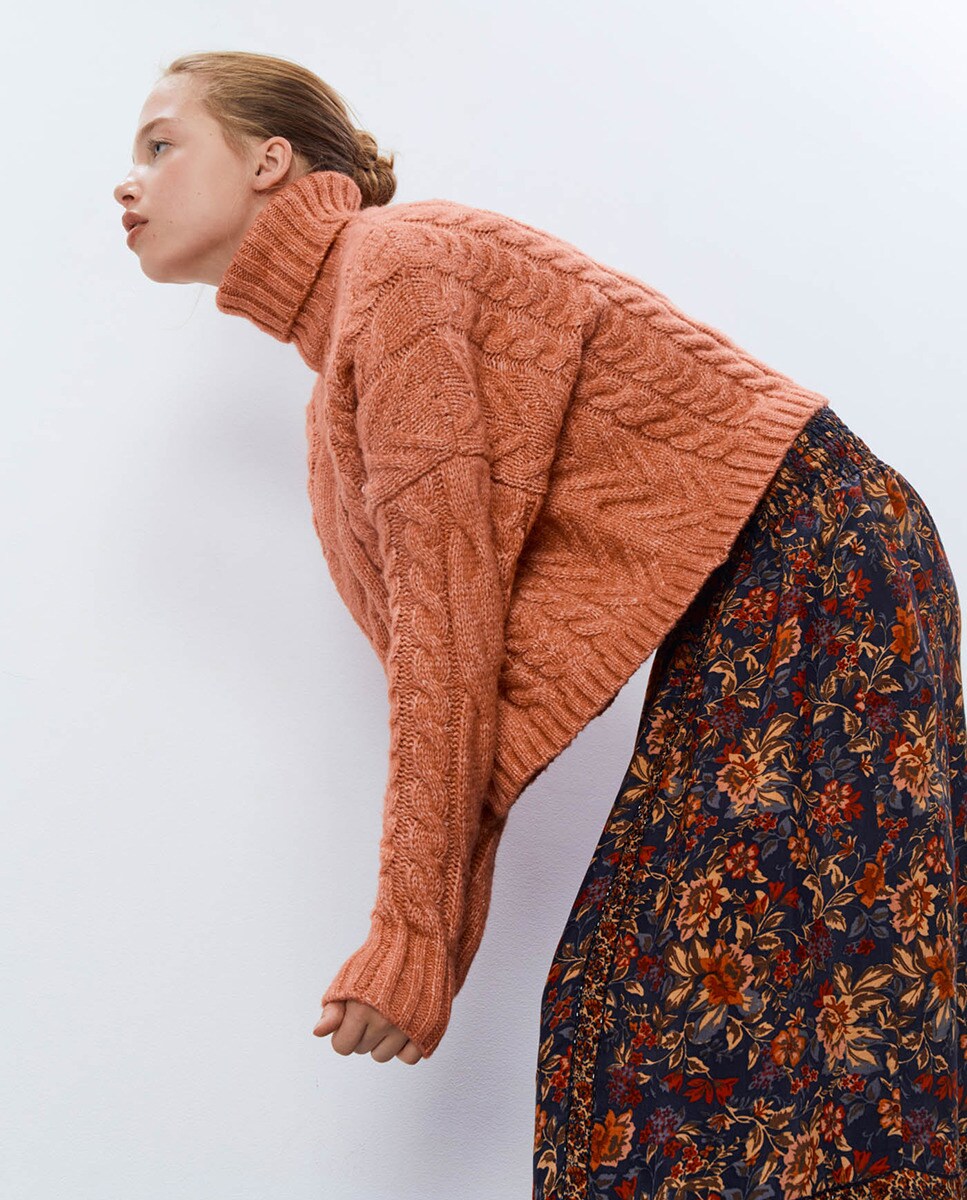 Pull cropped col roulé