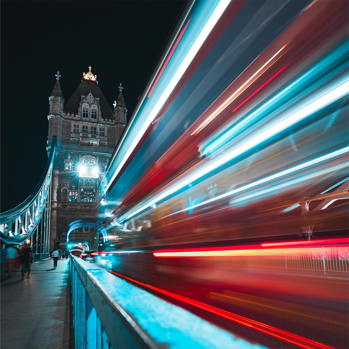 Sony Alpha 7CII cámara Evil Full Frame objetivo zoom de 28-60 mm, sensor CMOS Exmor R Bionz XR y enfoque automático híbrido rápido (ILCE7CM2LS.CEC) Plata-4