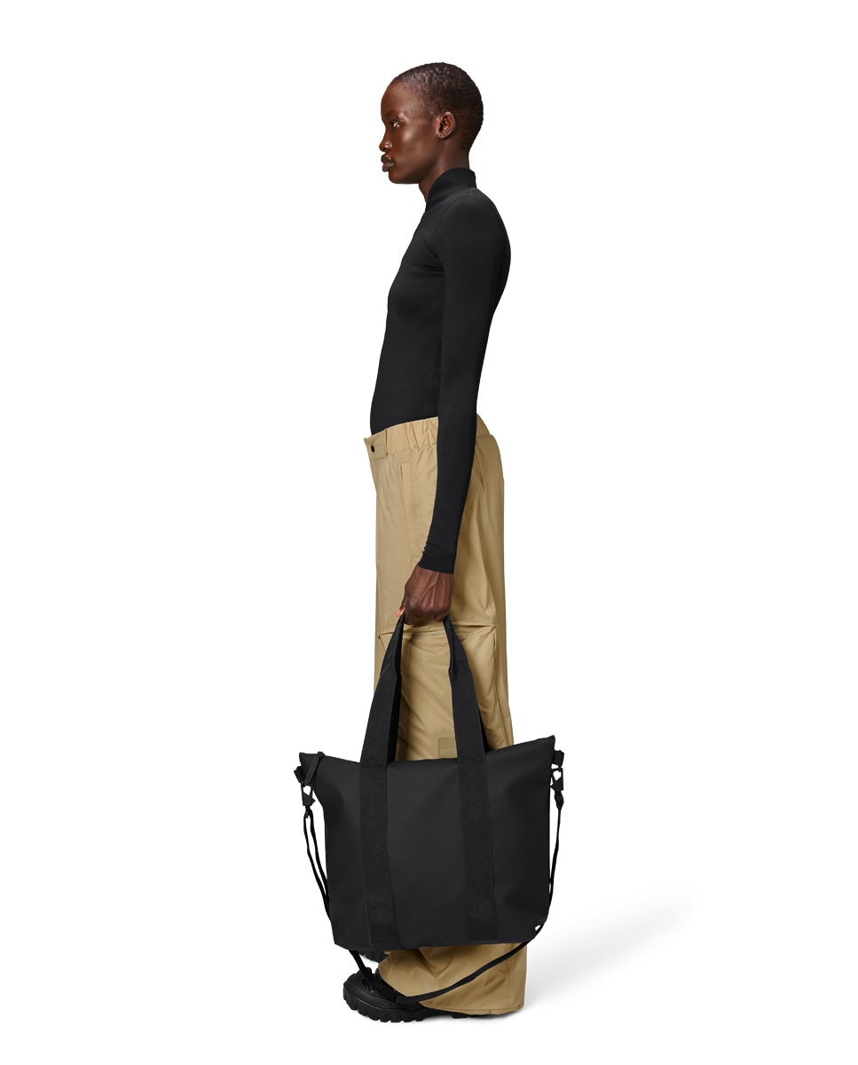 Mala Tipo Tote Mini Resistente à Água com Alça de Tiracolo Amovível - Preto Preto mate-4