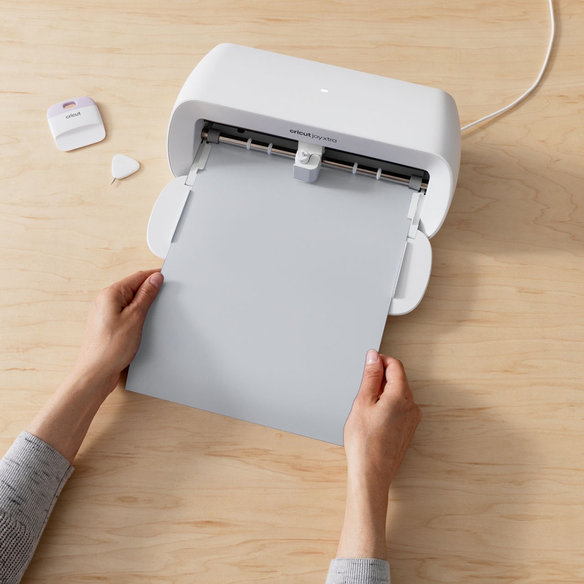 Vinilo termoadhesivo Cricut Iron On Smart rollo 61 cm para Joy Xtra Plata-4