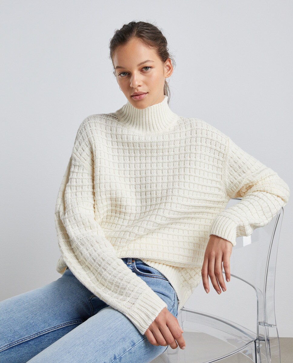 Pull col cheminée texturé