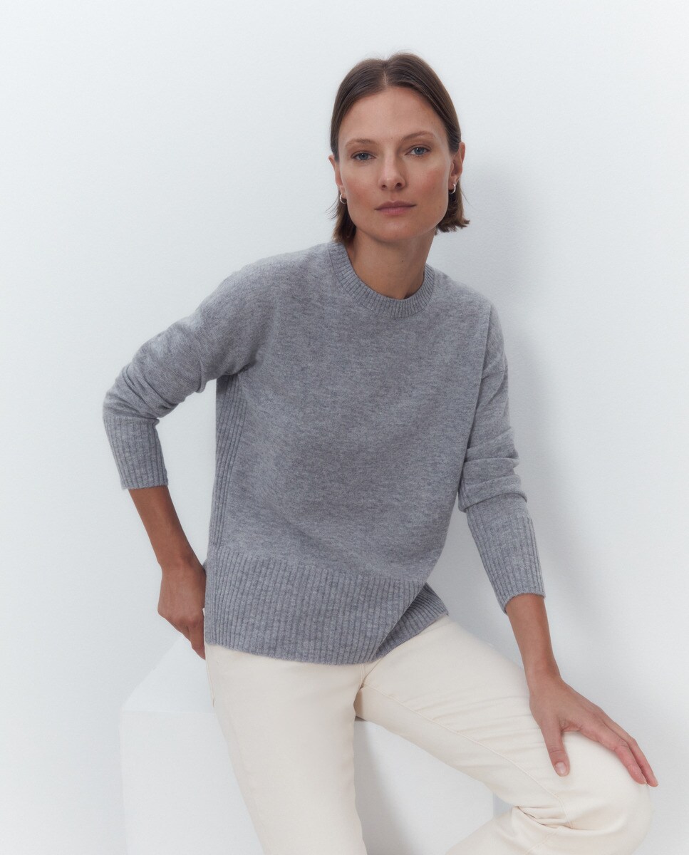 Pull uni à encolure ronde