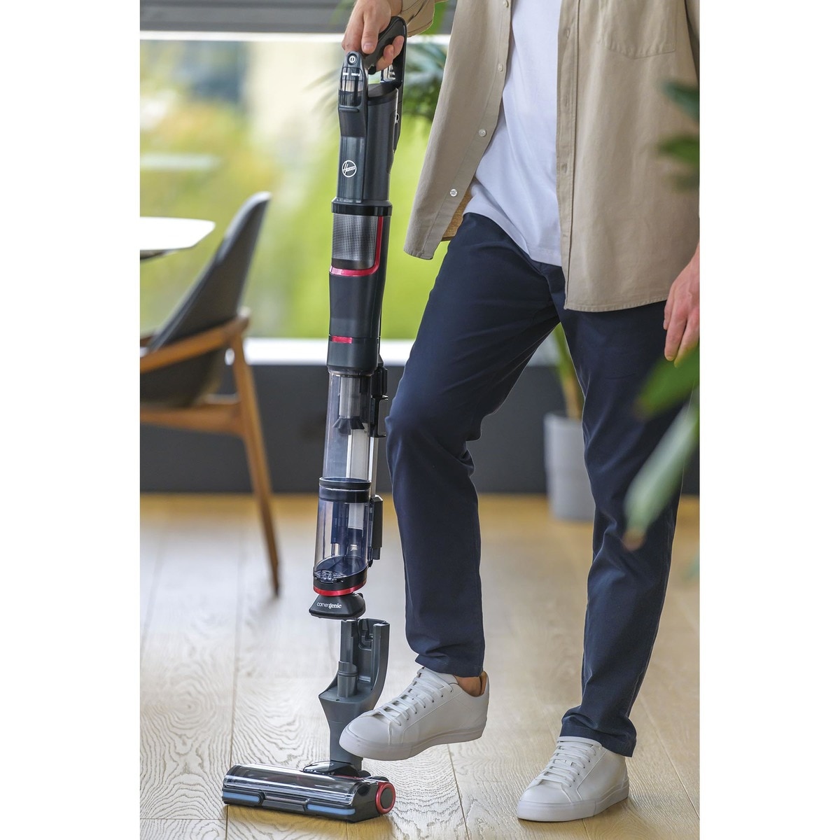 Aspirador de escoba recargable Hoover HFX cepillo con tecnología patentada CornerGenie™ 15