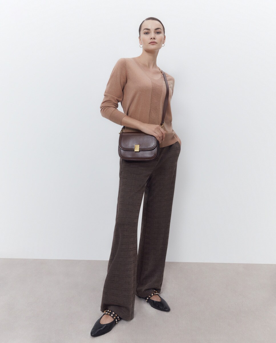 Pull à col en V et manches longues