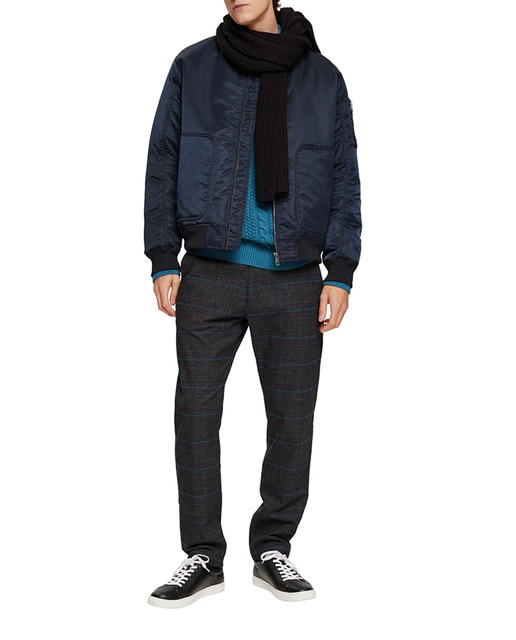 Imagen 0 de Chaqueta de hombre tipo bomber con materiales reciclados