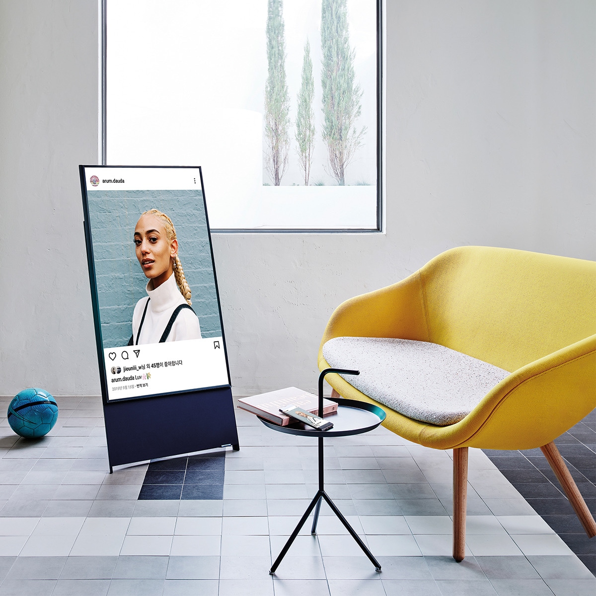 TV QLED 108 cm (43") Samsung The Sero TQ43LS05BG 4K Display Mate, Smart TV Azul marino-10
