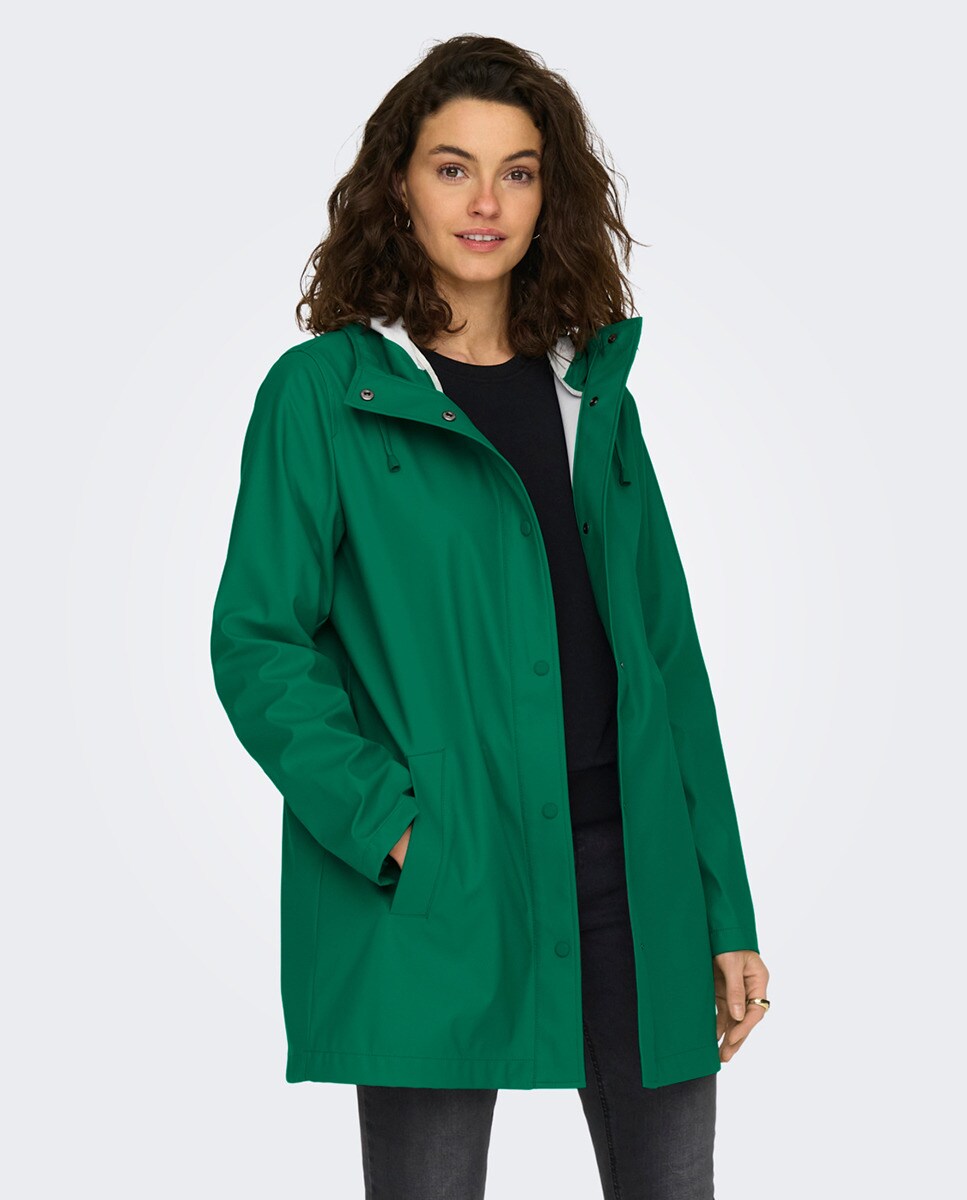 Imperméable à capuche ajustable