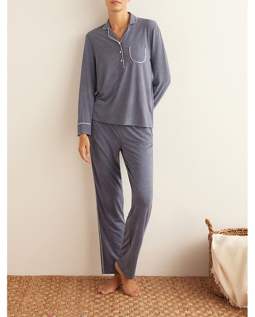 Imagen 0 de Pijama cuello masculino tapeta