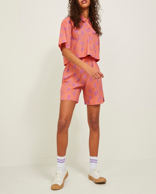 Imagen 0 de Camisa de mujer de manga corta crop estampada