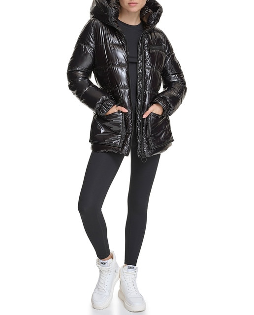 Imagen 0 de Bomber relajada de color negro liso con cuello redondo