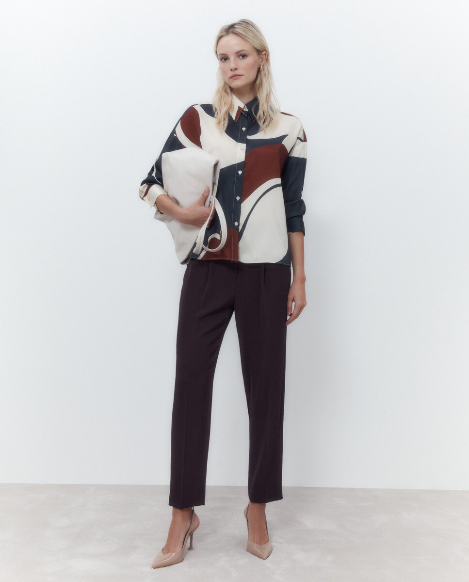 Pantalon cigarette à plis