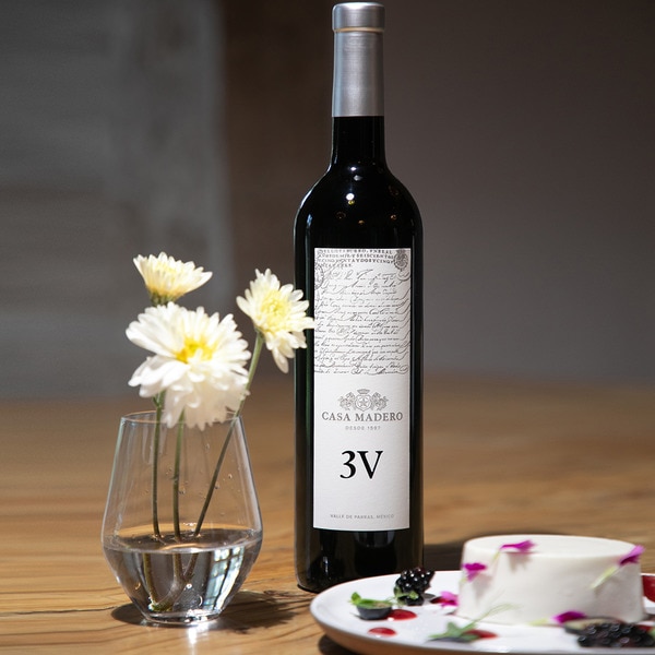 3V vino tinto de México botella 75 cl
