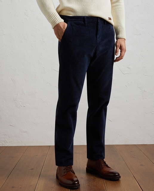 Imagen 0 de Pantalón chino pana gruesa de hombre