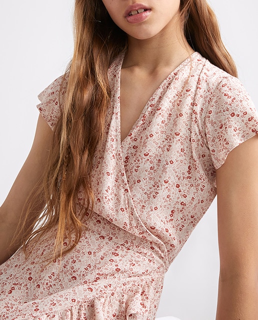 Imagen 0 de Vestido de niña cruzado de flores