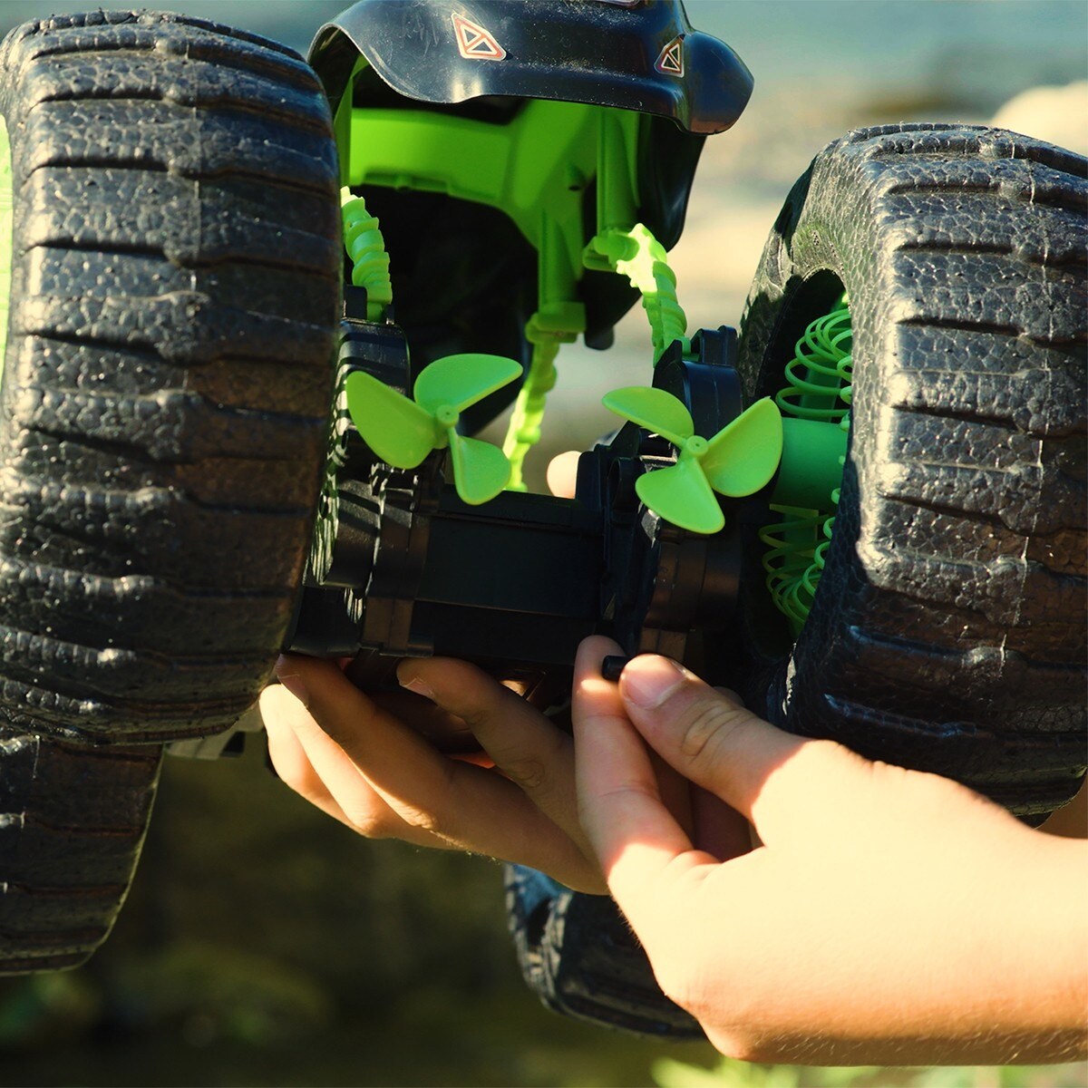 Exost - RC Rhino Wave 11