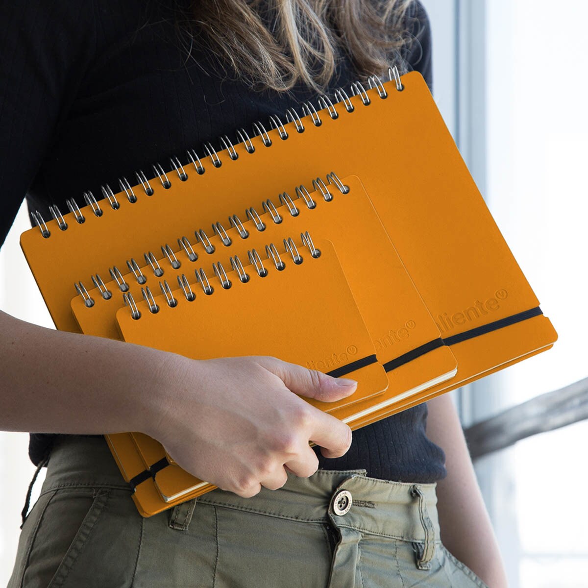 Caderno pautado A6  Vacavaliente laranja abóbora 5