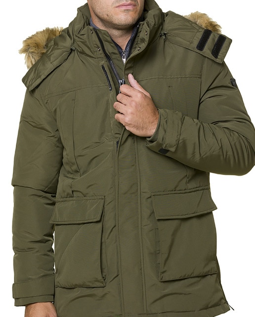 Imagen 0 de Deportiva con capucha