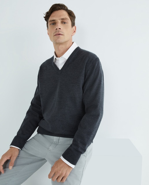 Imagen 0 de Jersey de lana 100% merino  con el cuello de pico