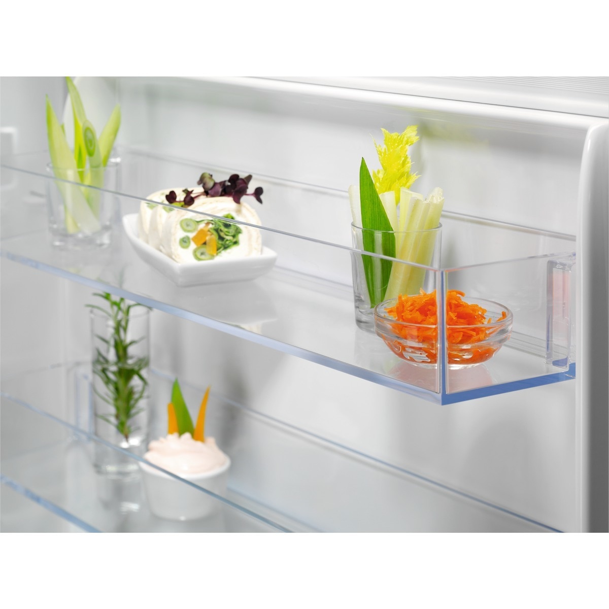 Frigorífico Combinado Encastrável Electrolux Série 500 LNS5LE18S ColdSense, LowFrost e de 177,2 cm - Branco Branco-8