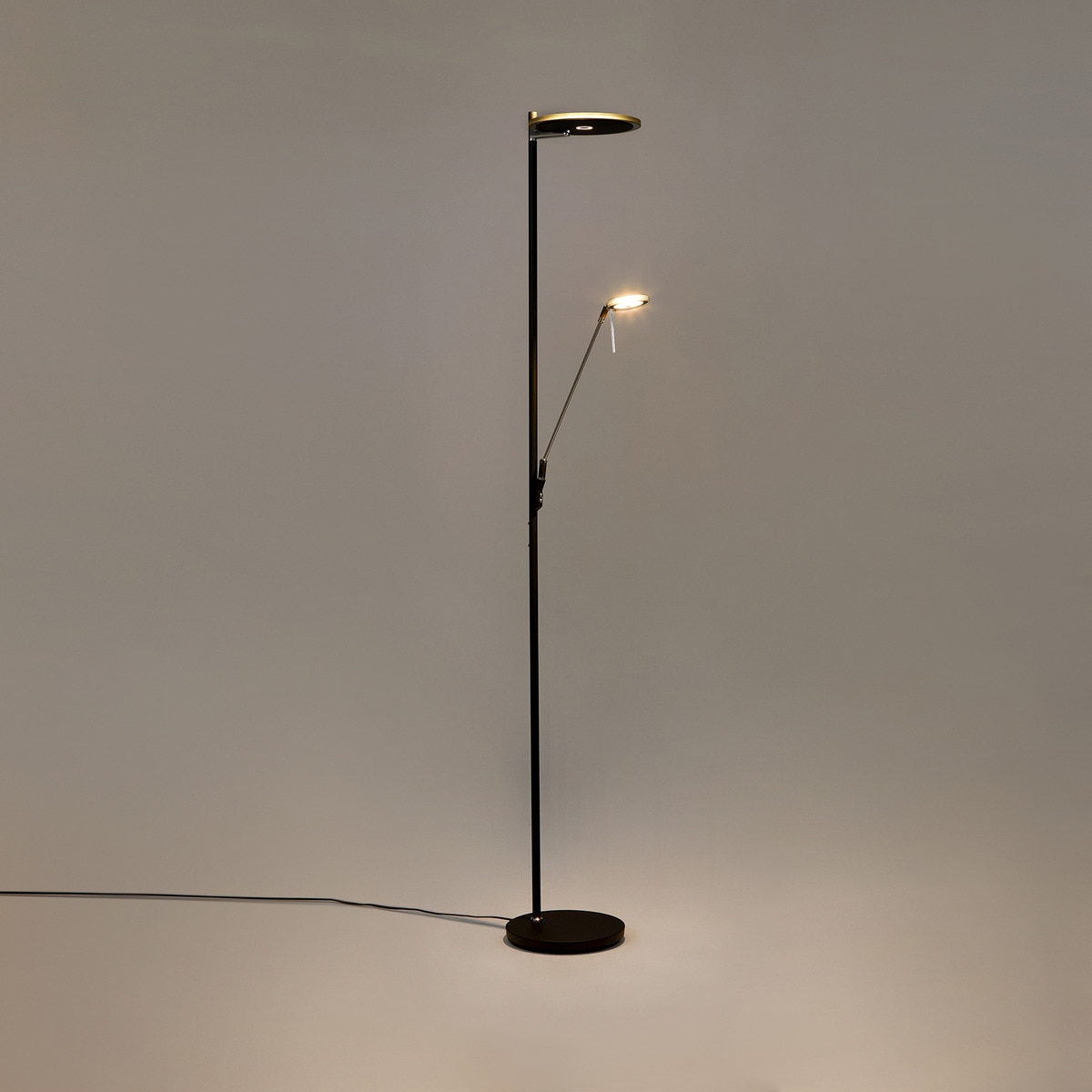 Candeeiro de Pé LED com Leitor Renzo Preto-2