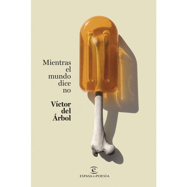 Imagem 0 de Mientras el mundo dice no (Capa mole com abas)