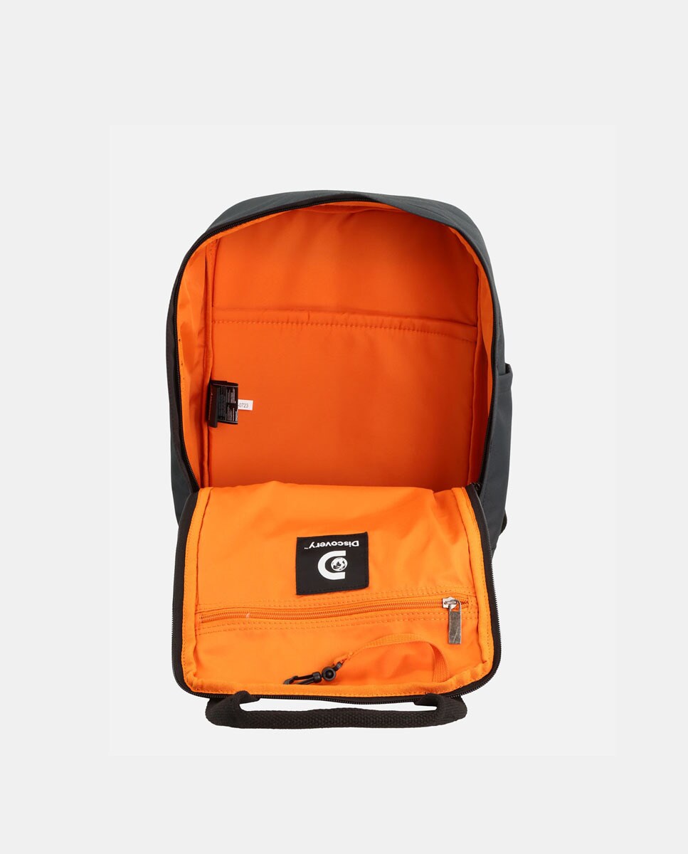 Mochila com Bolso à Frente e em Poliéster Reciclado - Preto Preto-7