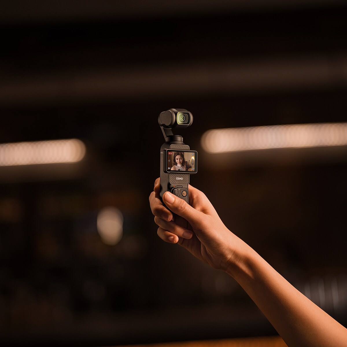 Cámara portátil con estabilizador DJI Osmo Pocket 3 Creator Combo Negro-7