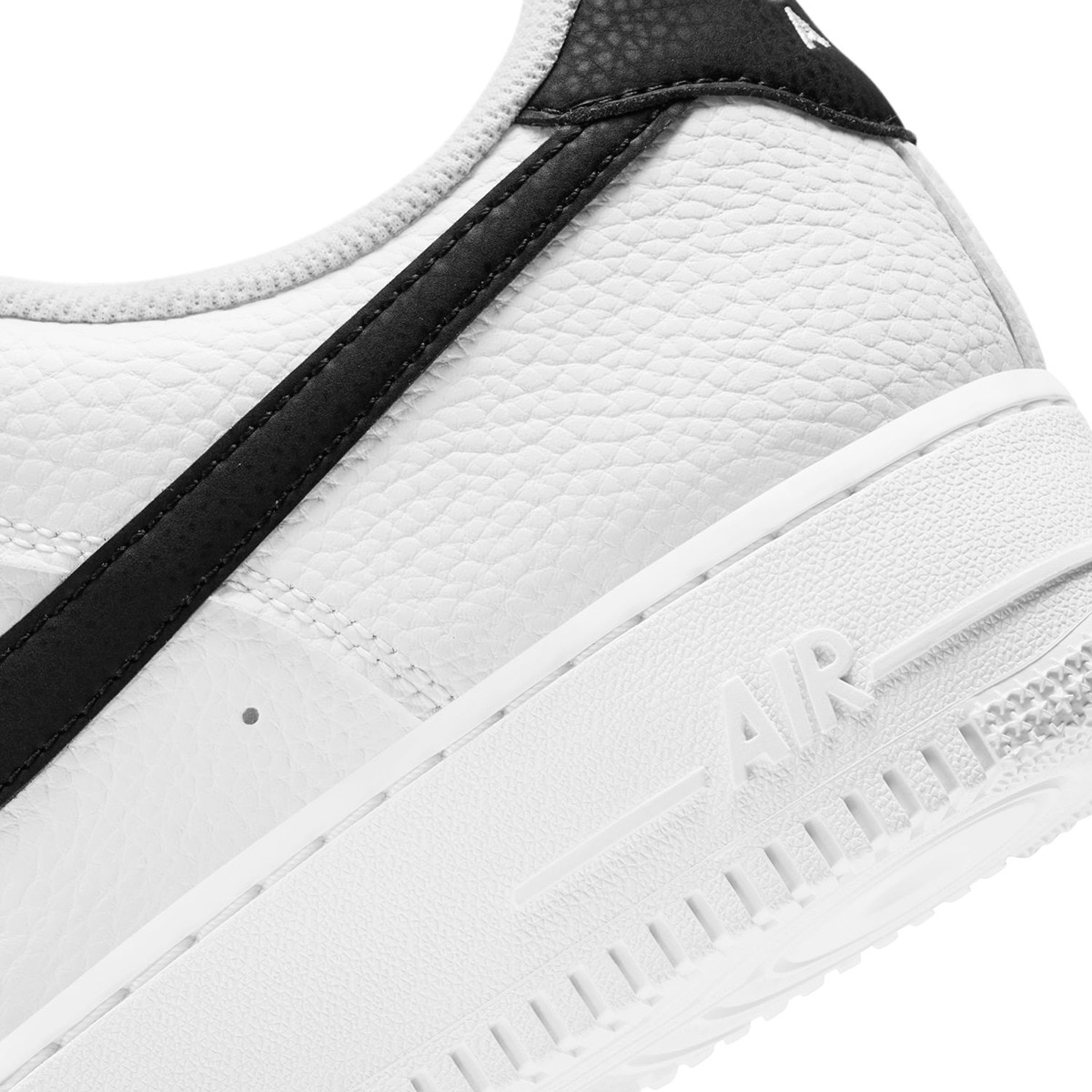 Sapatilhas casual de homem Air Force 1 '07 Nike Branco-7