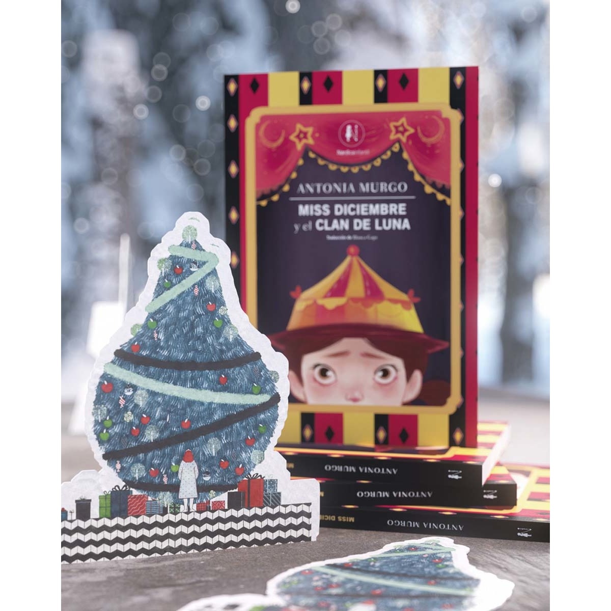 Imagen 0 de Pack navidad miss diciembre y el clan de luna