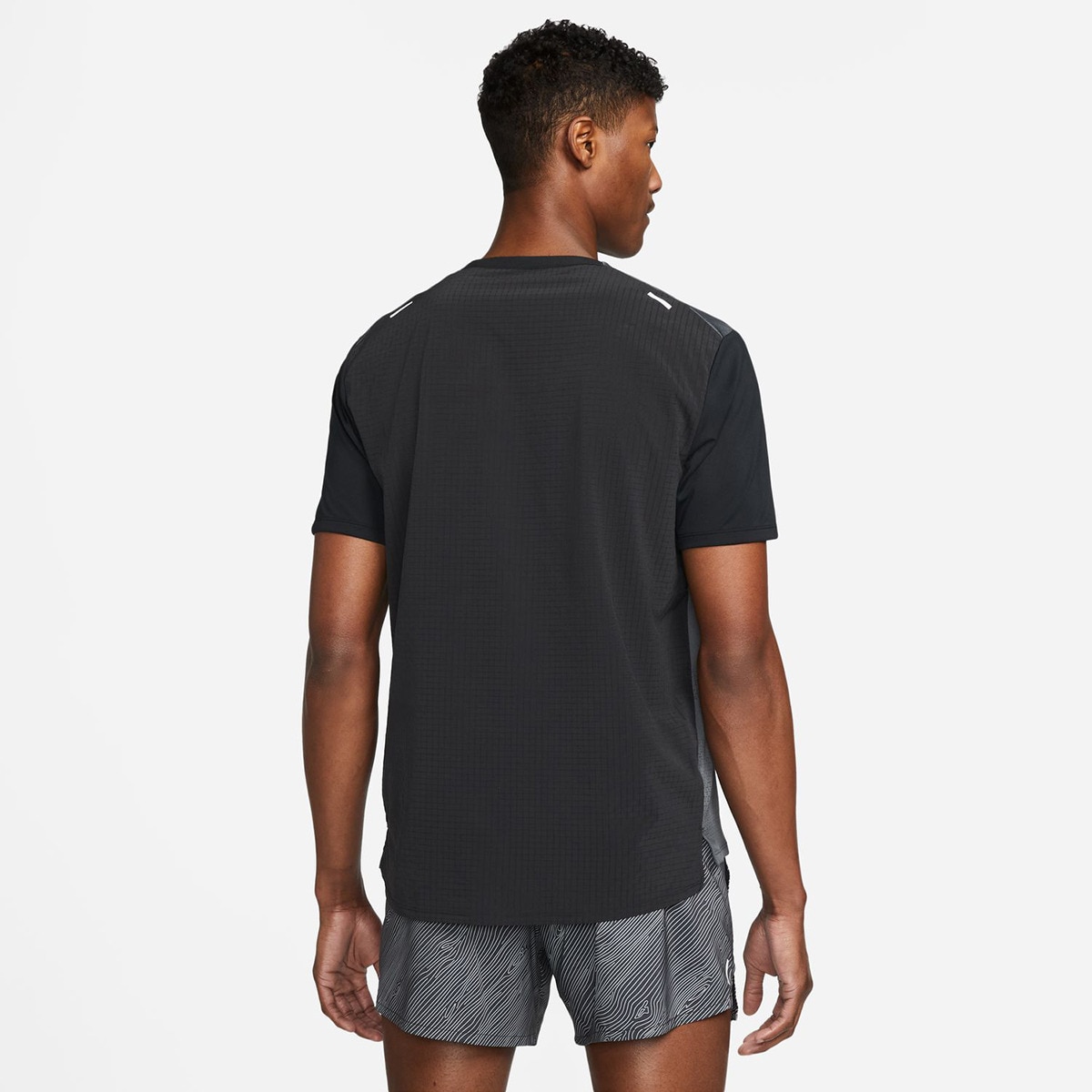 T-shirt Dri-FIT Rise 365 Preto / Branco-2