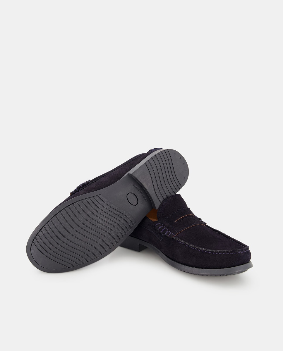 Mocasín con antifaz de piel serraje con pìso de goma Azul marino-2