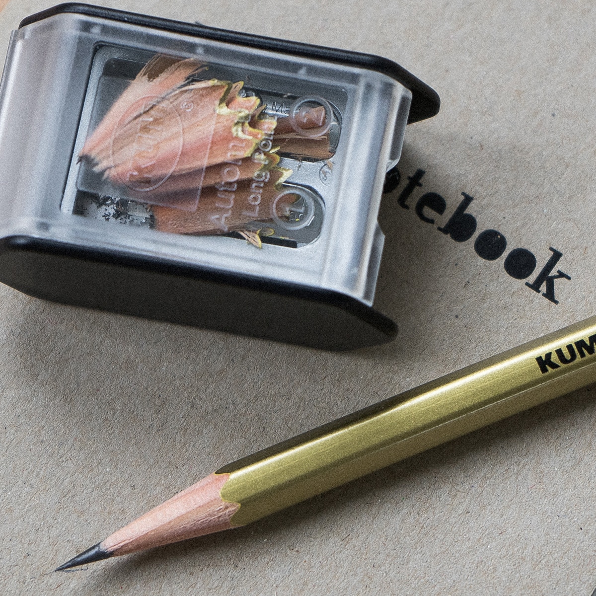 Sacapuntas de arte automatic AS 3 long point Kum negro 3