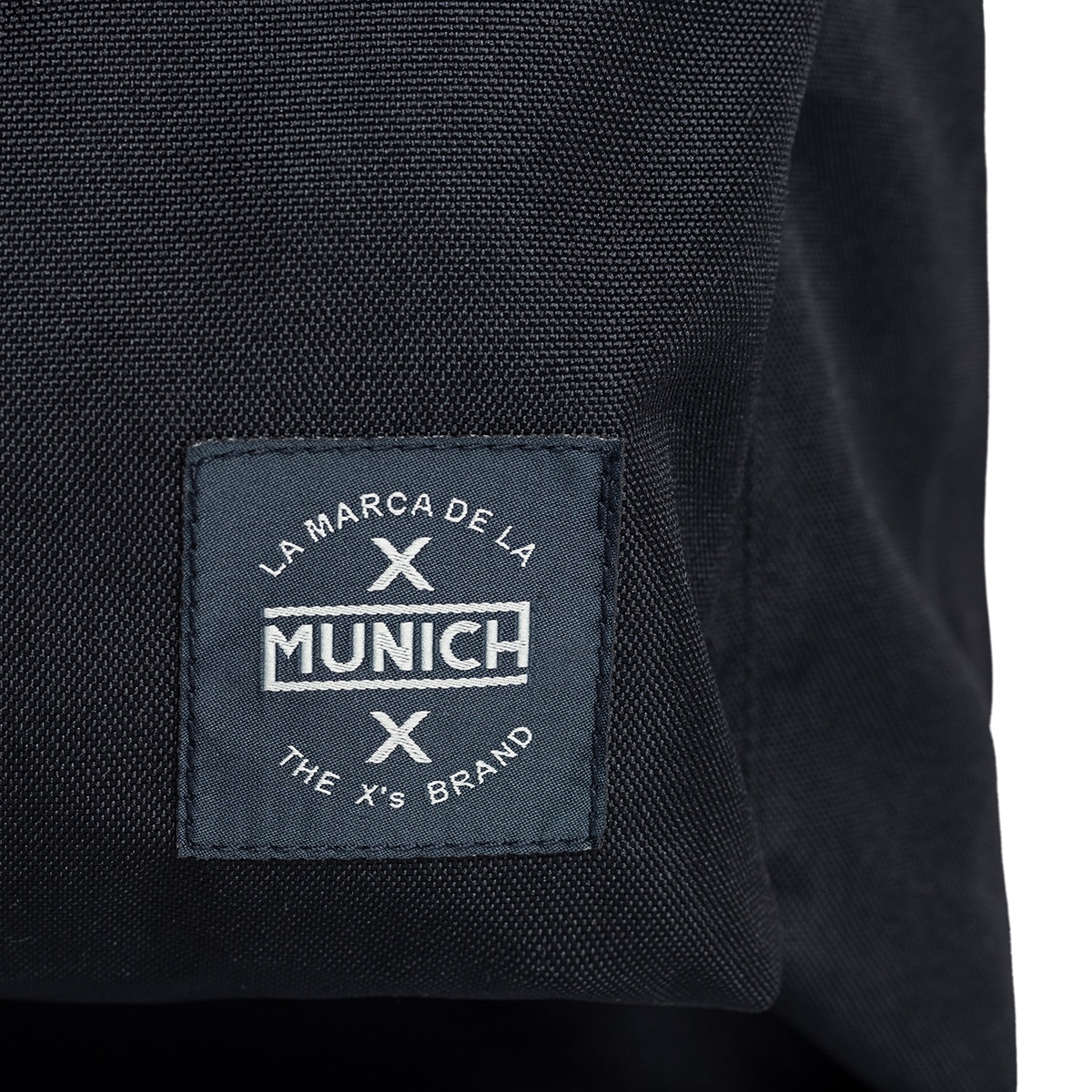 Mochila Basics BTS Preto-5