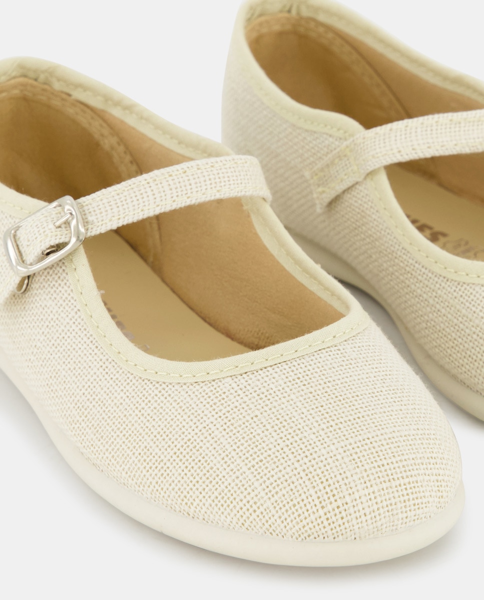 Sapatos de Presilha com Fivela e em Linho Bege-5
