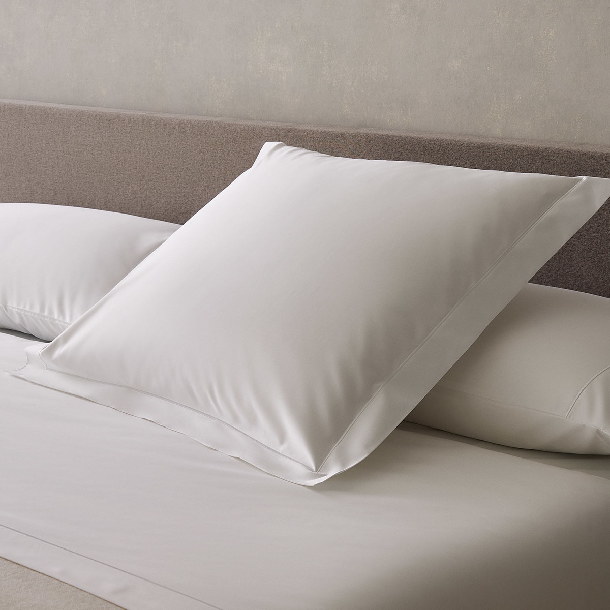 Imagem 0 de Pack de 2 Capas de Almofada em Algodão Tiara - 1000 Fios