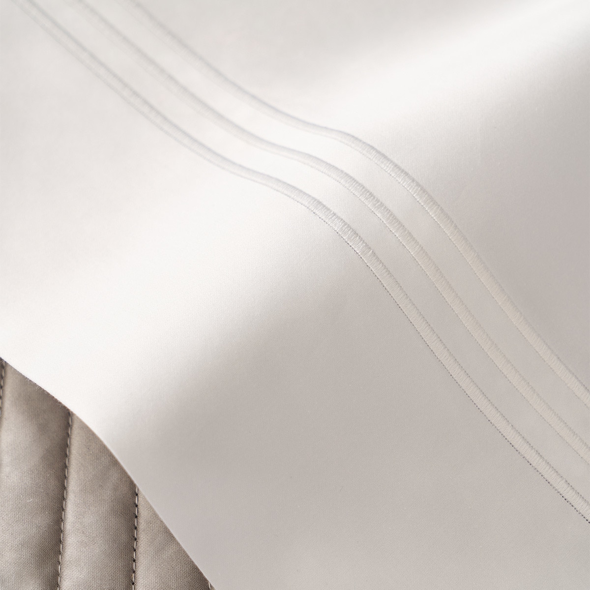 Conjunto de Lençóis com Lençol Ajustável de Algodão Astoria - 600 Fios Branco-3