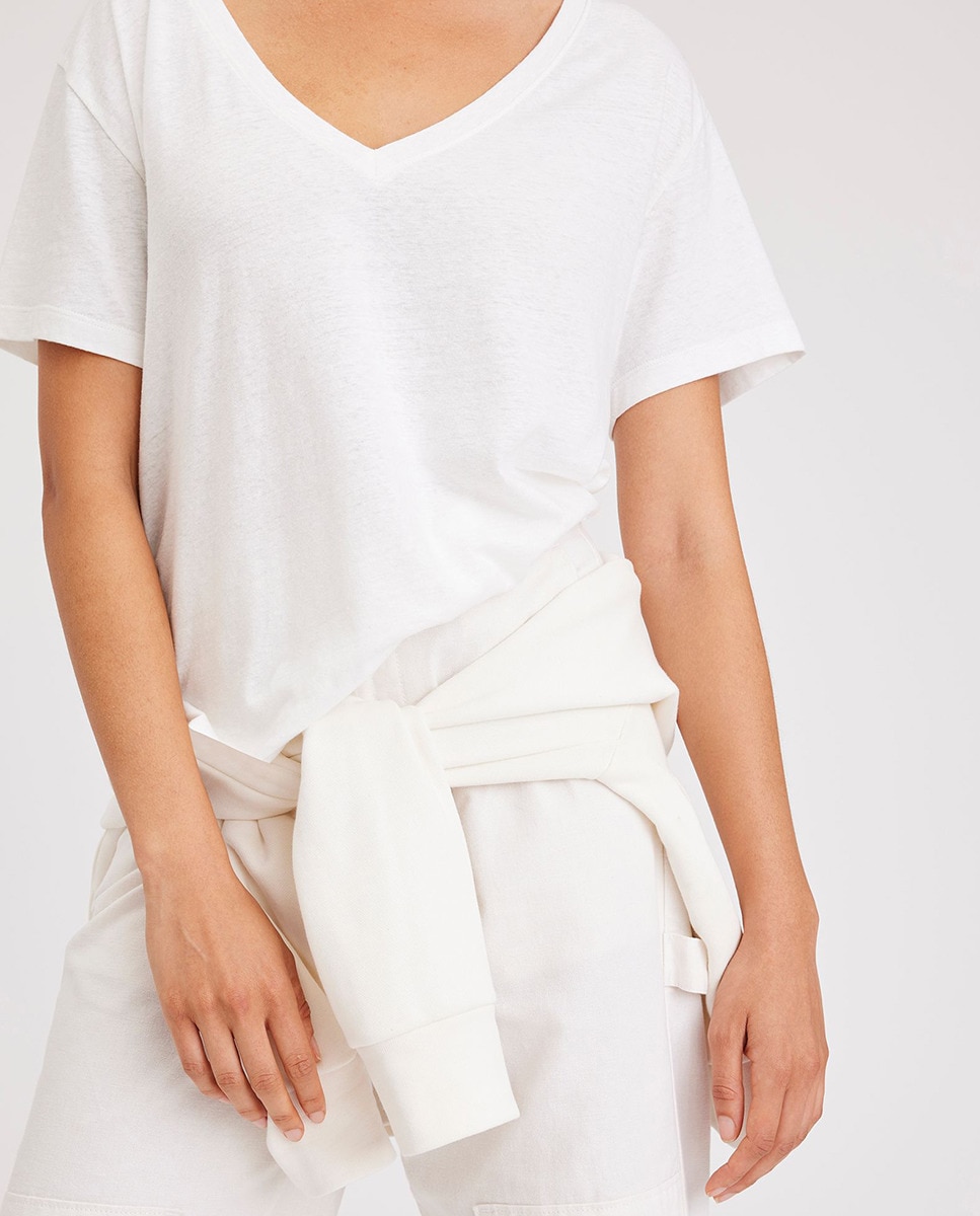 T-shirt com decote em bico Branco-3
