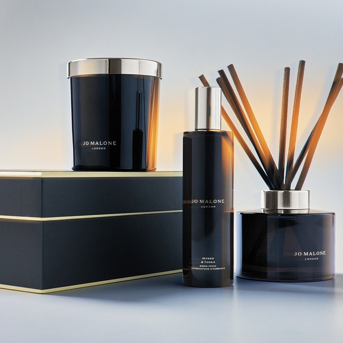 Vela Deluxe Myrrh & Tonka - 600 g 3