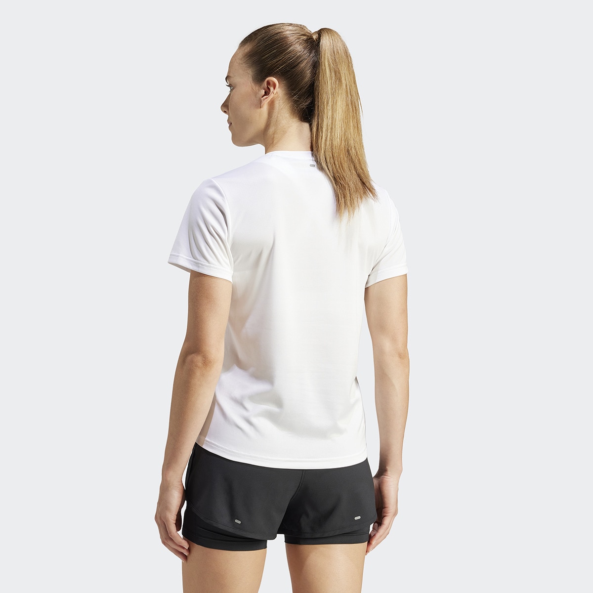 T-shirt de mulher Run It adidas Branco-2