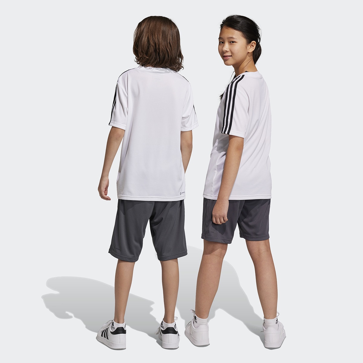 Conjunto de Criança Train Essentials AEROREADY Training Regular-Fit 3 Faixas Branco-2