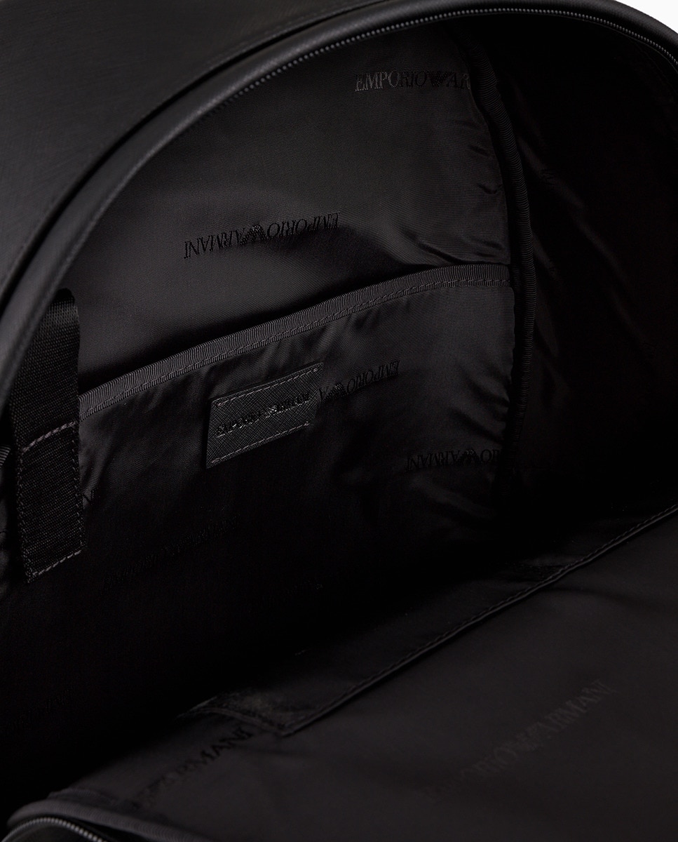 Mochila Saffiano com Bolso Preto-4