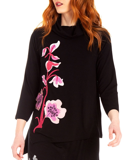 Imagen 0 de Top de mujer con manga 3/4 y cuello vuelto