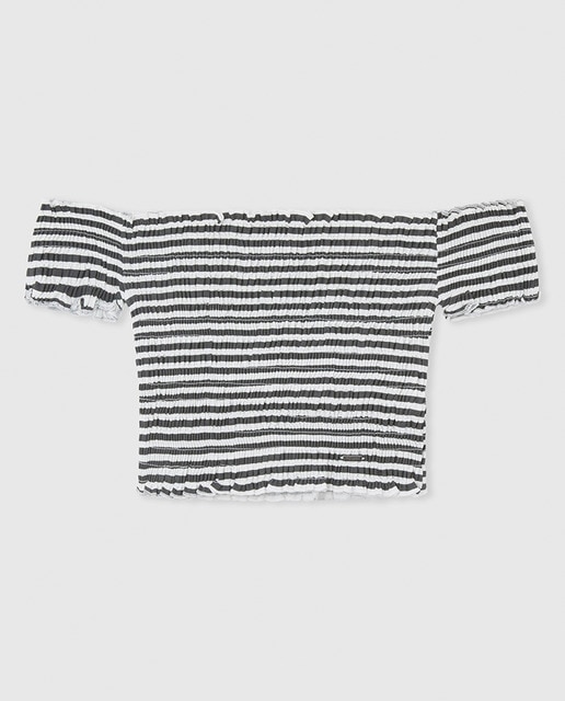 Imagen 0 de Crop top de niña escote barco