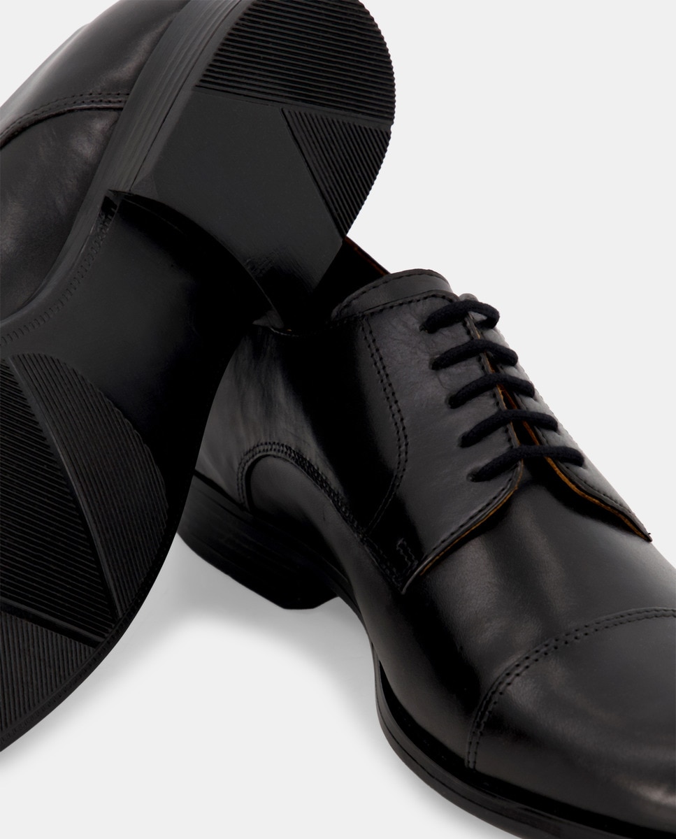Zapato cordones de hombre puntera recta de piel con piso de goma Negro-5