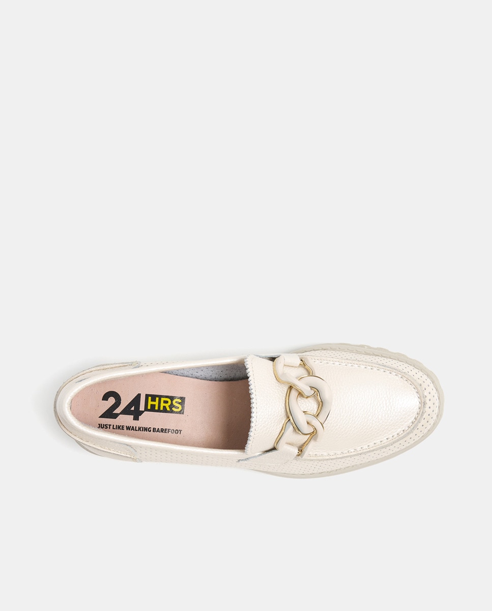 Mocassins com Salto de Bloco e em Pele Branco-3