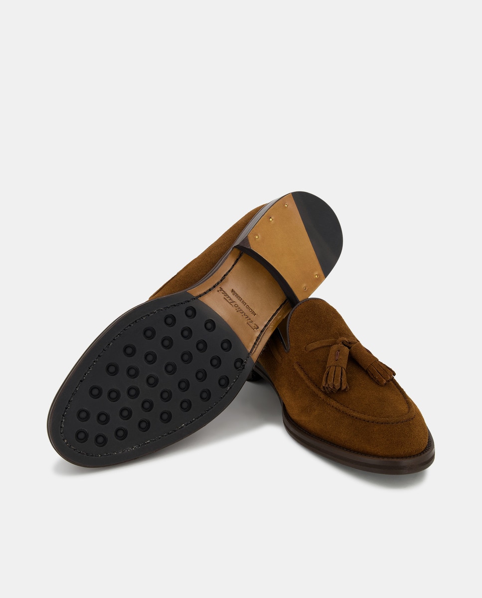 Mocassins com Borlas e em Pele Castanho-2