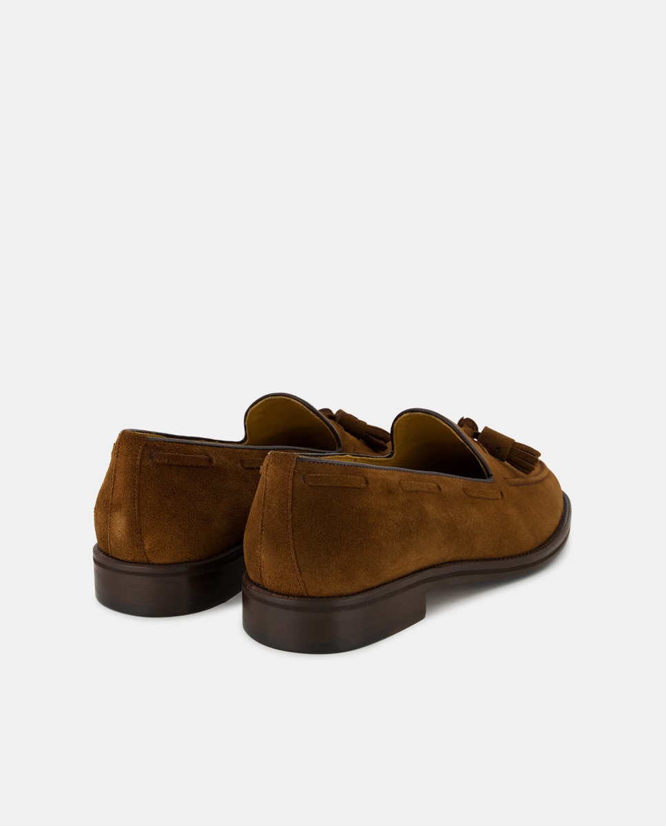 Mocassins com Borlas e em Pele Castanho-3