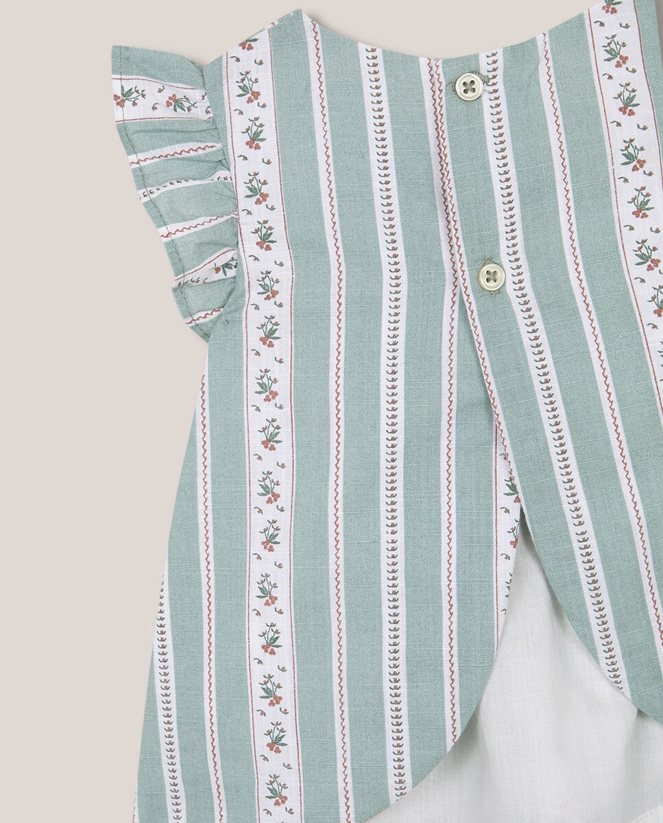 Conjunto com Capota às Riscas e Estampado Floral Verde-4