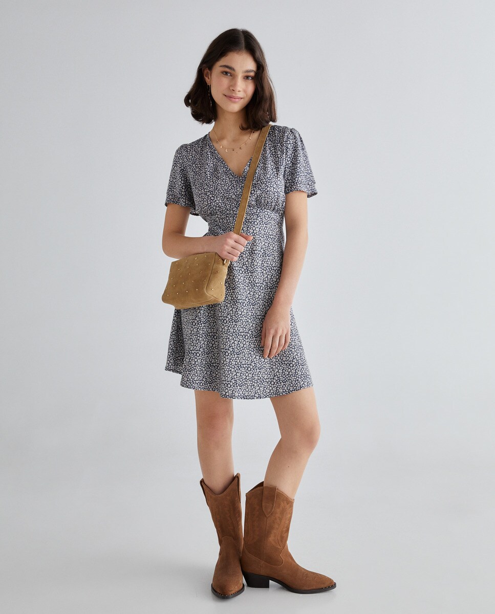 Vestido con manga corta y frunce en pecho · Green Coast · El Corte Inglés